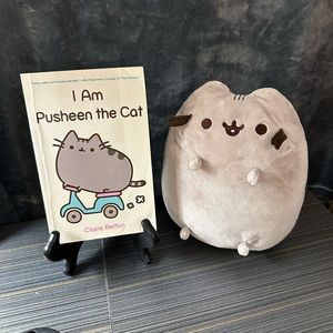 11” Pusheen The Cat Plush Stuffed Animal I Am Pusheen the Cat Book Lot Set